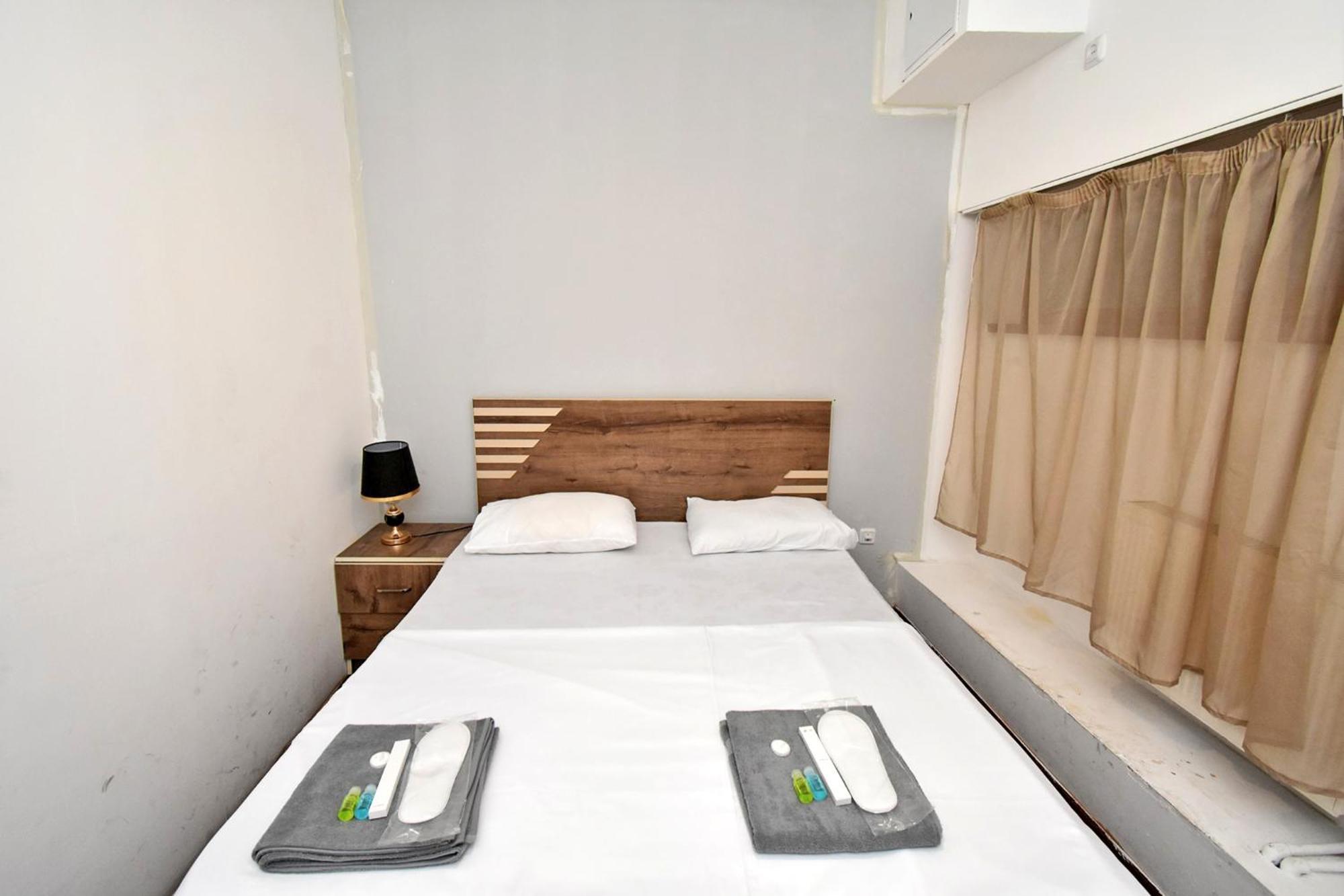 Aaa Hotel Yerevan Exterior photo